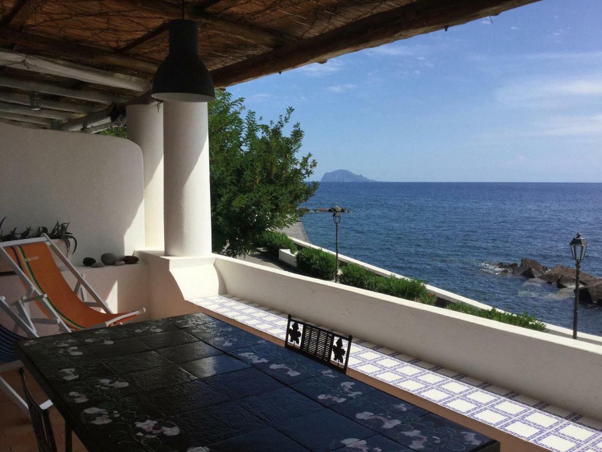 La Terrazza Sul Mare Apartment Санта Марина Салина Екстериор снимка